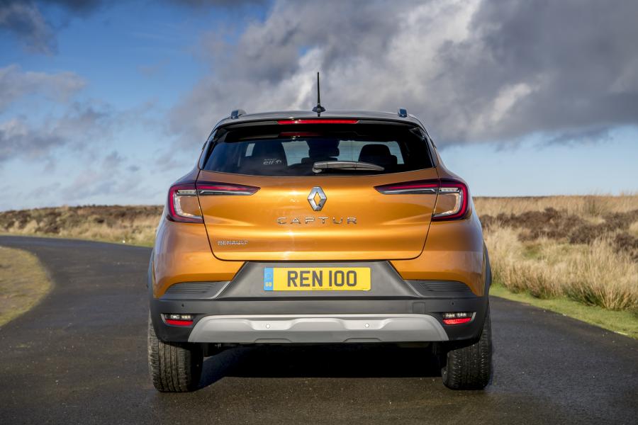  Renault Captur Iconic 2019 года  (UK) (фото 35 из 40)